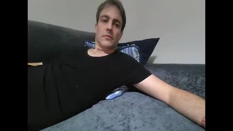 xalegarmax online show from December 8, 2024, 2:39 am