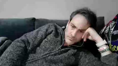 xalegarmax online show from January 27, 2025, 9:33 pm