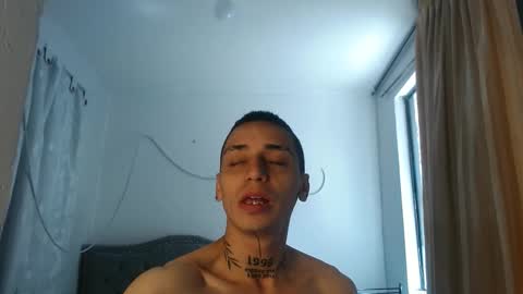 xalejo_max online show from September 26, 2025, 3:05 pm