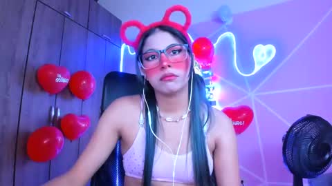 XALLYSONX online show from February 16, 2025, 11:49 am