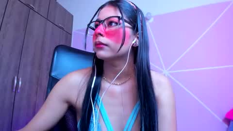 XALLYSONX online show from December 21, 2025, 11:28 am