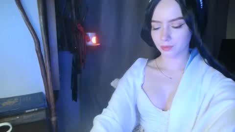 xan_ex online show from February 25, 2025, 10:07 pm