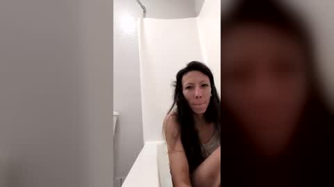 Kandi Daisy online show from July 21, 2026, 5:10 am