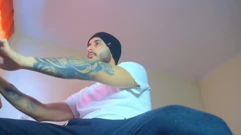 Snapshot of xandercagex chatting on January 17, 2025, 10:11 am XanderCageX online show from January 17, 2025, 10:11 am