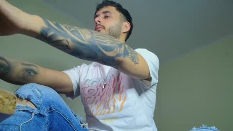 Snapshot of xandercagex chatting on February 1, 2025, 10:13 pm XanderCageX online show from February 1, 2025, 10:13 pm