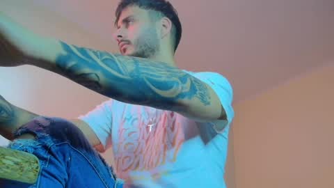 Snapshot of xandercagex chatting on February 2, 2025, 10:35 am XanderCageX online show from February 2, 2025, 10:35 am