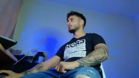 Snapshot of xandercagex chatting on October 2, 2025, 5:03 am XanderCageX online show from October 2, 2025, 5:03 am