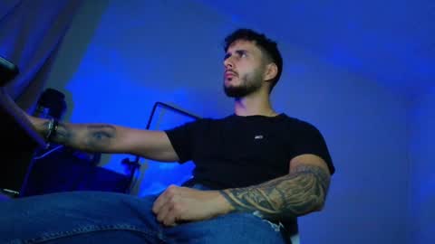 Snapshot of xandercagex chatting on November 10, 2025, 2:43 am XanderCageX online show from November 10, 2025, 2:43 am