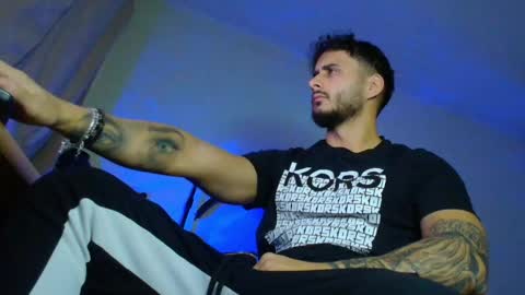 Snapshot of xandercagex chatting on November 13, 2025, 4:22 am XanderCageX online show from November 13, 2025, 4:22 am