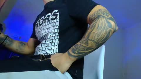 Snapshot of xandercagex chatting on November 15, 2025, 8:00 am XanderCageX online show from November 15, 2025, 8:00 am