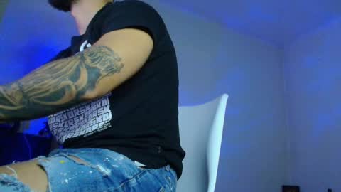 Snapshot of xandercagex chatting on November 18, 2025, 6:18 am XanderCageX online show from November 18, 2025, 6:18 am