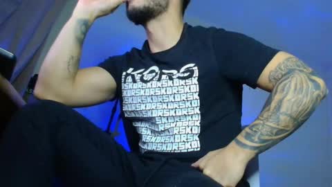 Snapshot of xandercagex chatting on November 19, 2025, 9:15 pm XanderCageX online show from November 19, 2025, 9:15 pm