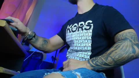 Snapshot of xandercagex chatting on December 2, 2025, 9:14 am XanderCageX online show from December 2, 2025, 9:14 am