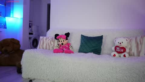 Alexandra online show from May 16, 2026, 12:07 am