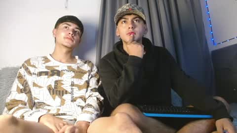 xandrodeluxe online show from June 9, 2026, 10:49 am