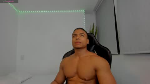 Xavier online show from April 22, 2026, 12:35 am