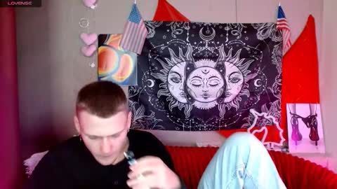 xavier_night81 online show from October 16, 2025, 7:20 am