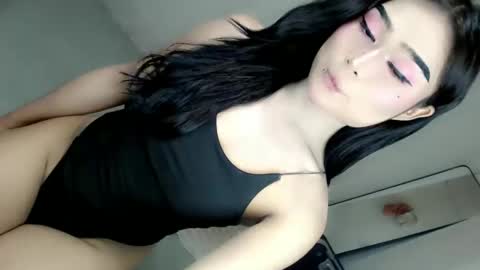 Snapshot of xchinita_kyanggx chatting on April 30, 2026, 5:41 pm kianna online show from April 30, 2026, 5:41 pm