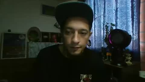 xdantex19 online show from April 22, 2026, 1:34 pm