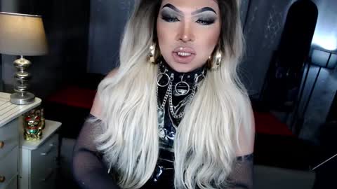 Zhavia online show from October 18, 2025, 7:03 pm