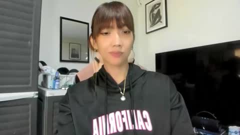 xdreamangel online show from April 24, 2026, 2:14 am