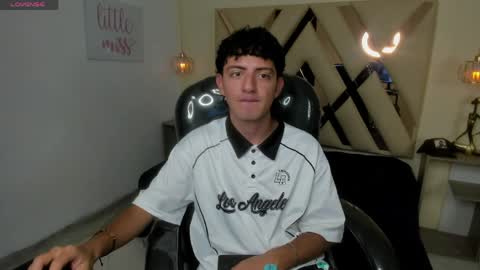 xebastwink online show from April 7, 2026, 7:47 pm