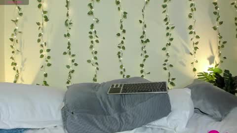    online show from April 18, 2026, 11:38 pm