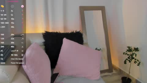 Snapshot of xena_bush chatting on April 22, 2026, 9:01 am xena_bush online show from April 22, 2026, 9:01 am