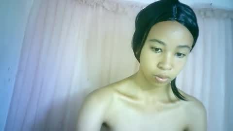 xenna610827 online show from January 25, 2025, 3:20 pm