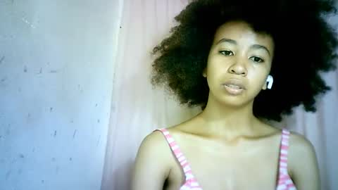 xenna610827 online show from February 10, 2025, 6:03 pm