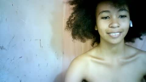 xenna610827 online show from February 17, 2025, 11:23 am