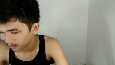 xiannx_44 online show from March 17, 2026, 8:06 am