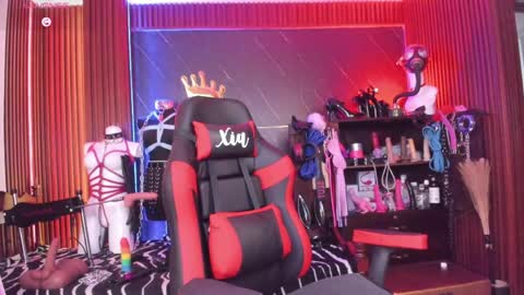 XiaQueen   I M online show from April 18, 2026, 11:47 am