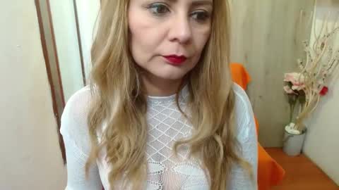 Ximena online show from September 20, 2025, 12:06 pm