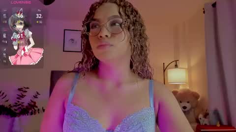 camila online show from October 31, 2025, 9:27 pm