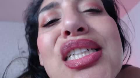 ximena suarez online show from February 7, 2025, 8:01 am