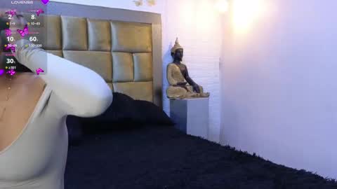 ximena online show from September 21, 2025, 10:00 pm