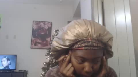 Ximora online show from February 13, 2026, 12:12 pm