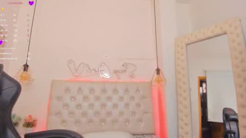 xiomara_cortes online show from January 30, 2025, 7:26 pm