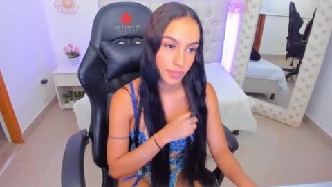 xiomara_cortes online show from February 17, 2025, 7:10 pm