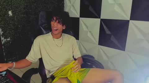 xion_ez online show from October 3, 2025, 9:01 pm