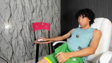 xion_ez online show from December 14, 2025, 9:19 pm