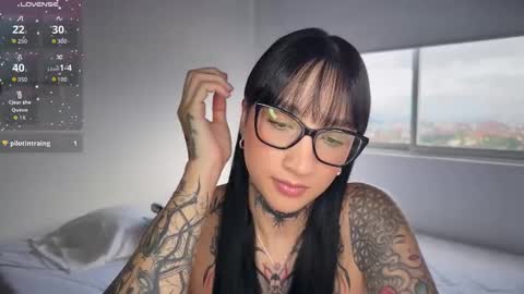 xisisxx online show from March 19, 2026, 10:14 pm