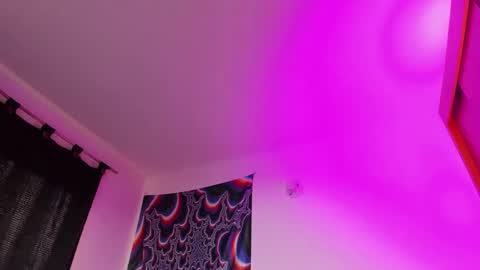 Snapshot of xizette_rotic chatting on March 8, 2025, 6:37 pm xizette online show from March 8, 2025, 6:37 pm