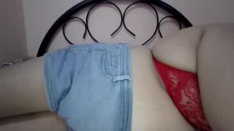 Snapshot of xjuicytits chatting on February 21, 2026, 12:28 pm xjuicytits online show from February 21, 2026, 12:28 pm