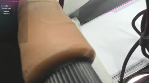 Snapshot of xkim_starx chatting on May 18, 2026, 8:20 am welcome friends online show from May 18, 2026, 8:20 am