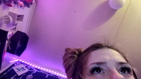 Snapshot of xkittymeowz chatting on May 18, 2026, 9:04 am xkittymeowz online show from May 18, 2026, 9:04 am