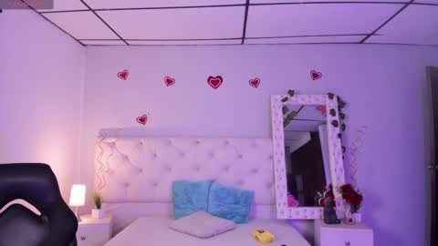 Ximena online show from February 26, 2025, 1:53 am