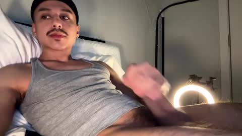 xmomentumx online show from March 10, 2025, 3:09 pm