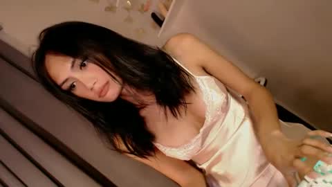 JACKY DELOS SANTOS online show from February 1, 2025, 2:05 am